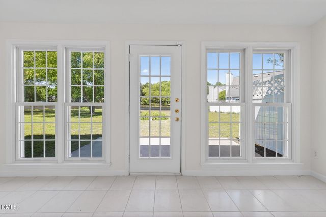200 Lakewater, Cary, NC 27511