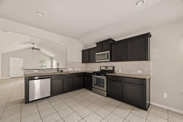 1920 Acaciawood Way, Houston, TX 77051