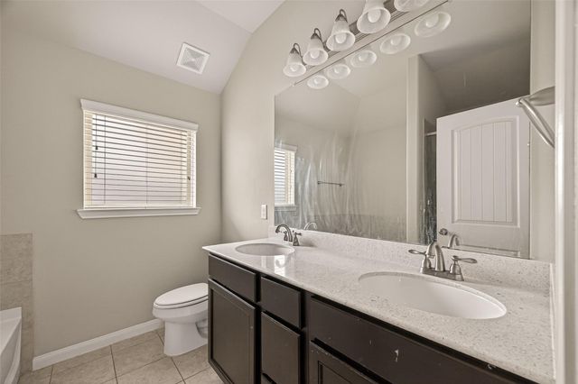 1920 Acaciawood Way, Houston, TX 77051