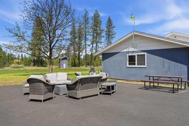 8010 W Melville Rd, Cheney, WA 99004