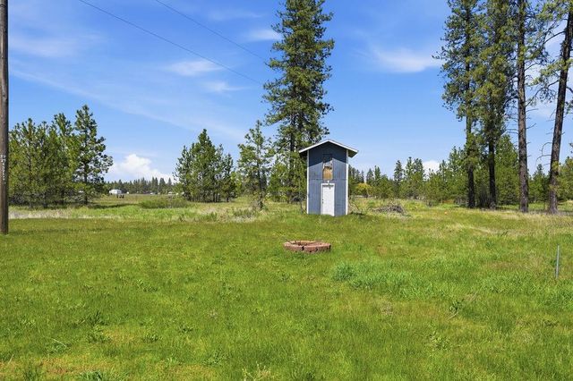 8010 W Melville Rd, Cheney, WA 99004