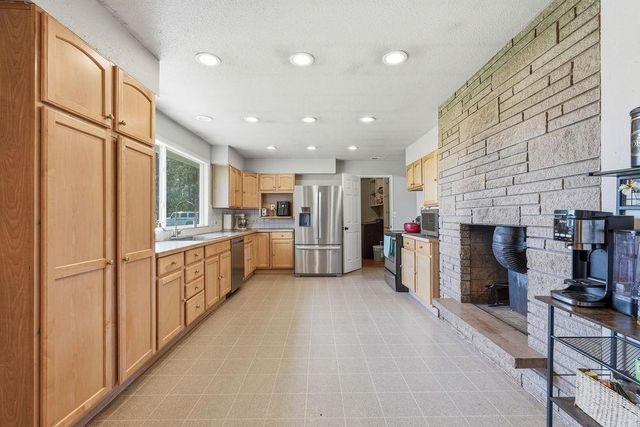 8010 W Melville Rd, Cheney, WA 99004