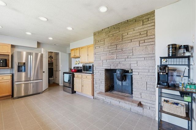 8010 W Melville Rd, Cheney, WA 99004