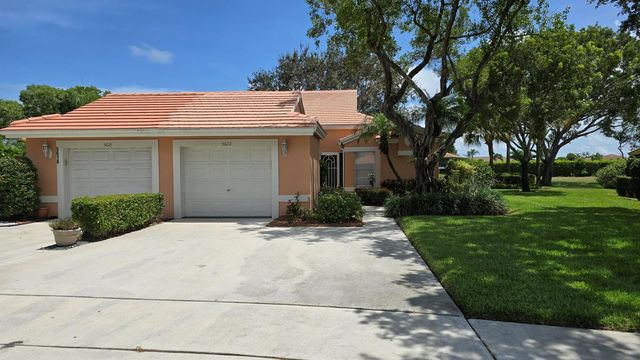 5622 Royal Lake Circle, Boynton Beach, FL 33437