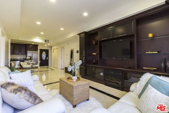 1043 S Kenmore Avenue 506, Los Angeles, CA 90006