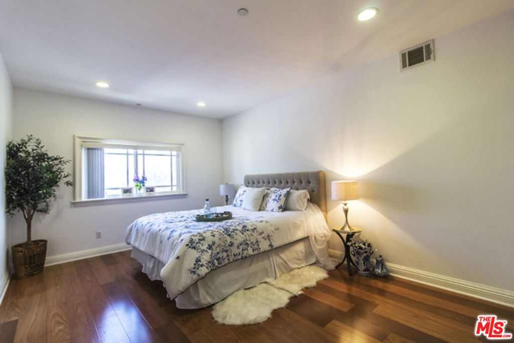 1043 S Kenmore Avenue 506, Los Angeles, CA 90006