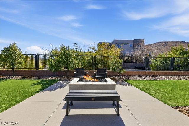 6044 Andezano Drive, Las Vegas, NV 89135