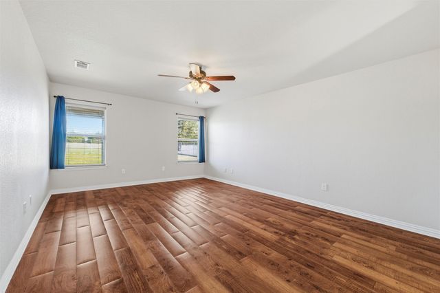 1547 Brookview Drive, Lancaster, TX 75146