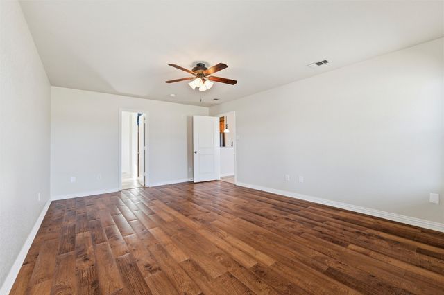 1547 Brookview Drive, Lancaster, TX 75146