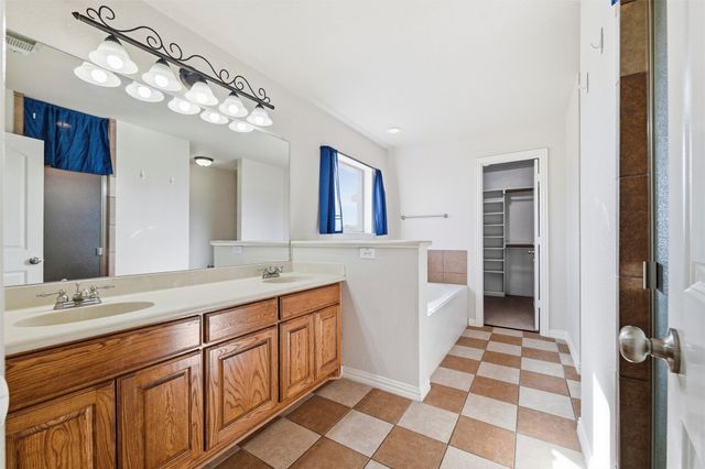 1547 Brookview Drive, Lancaster, TX 75146