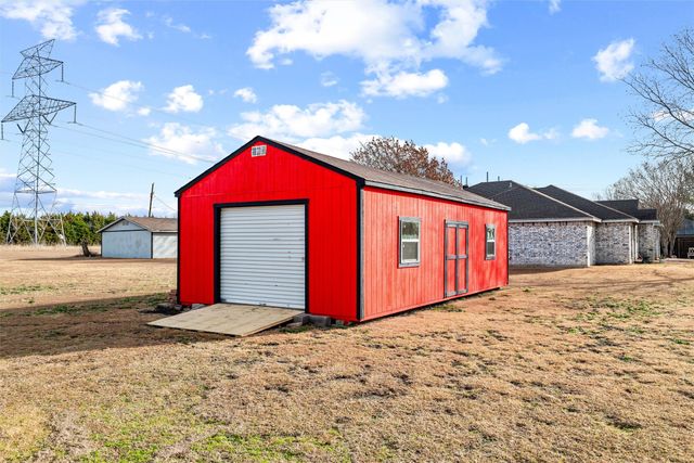 1547 Brookview Drive, Lancaster, TX 75146