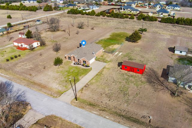 1547 Brookview Drive, Lancaster, TX 75146