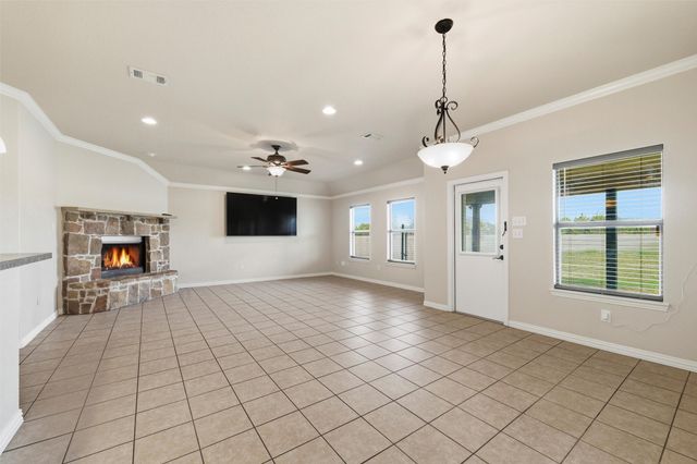 1547 Brookview Drive, Lancaster, TX 75146