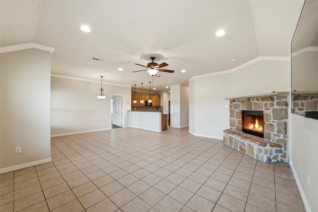 1547 Brookview Drive, Lancaster, TX 75146