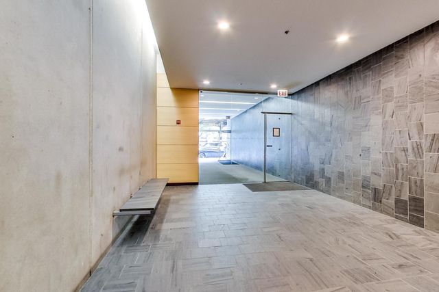 630 N Franklin Street 1013, Chicago, IL 60610