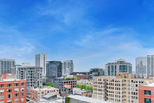 630 N Franklin Street 1013, Chicago, IL 60610