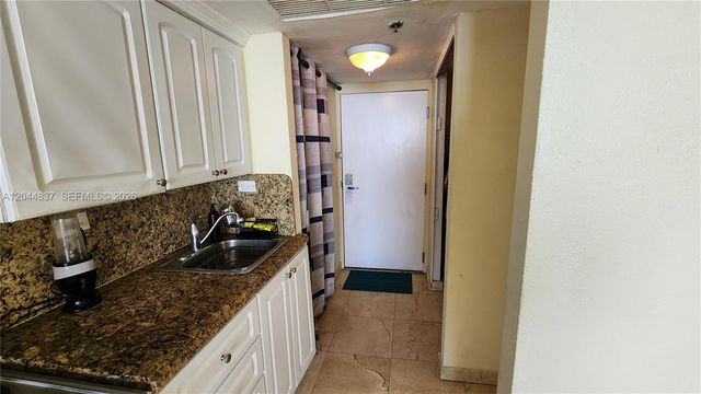 19201 E Collins Avenue 345, Sunny Isles Beach, FL 33160