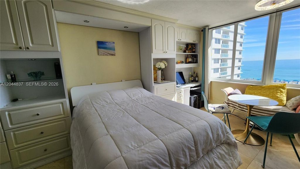19201 E Collins Avenue 345, Sunny Isles Beach, FL 33160