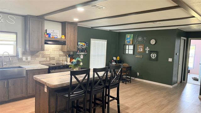198 Railroad Drive, Mabank, TX 75156
