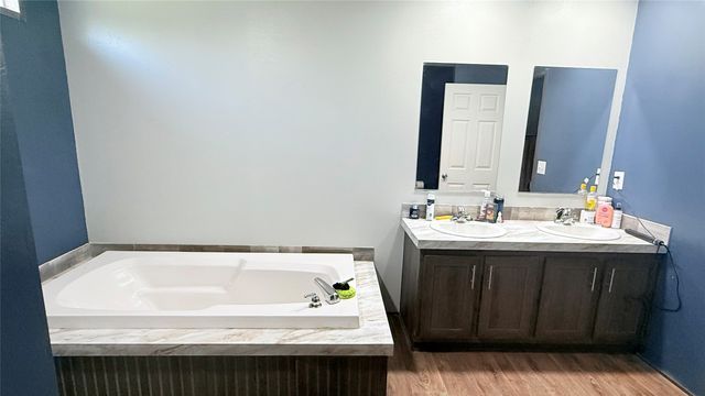 198 Railroad Drive, Mabank, TX 75156