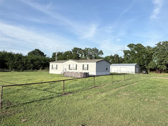 198 Railroad Drive, Mabank, TX 75156