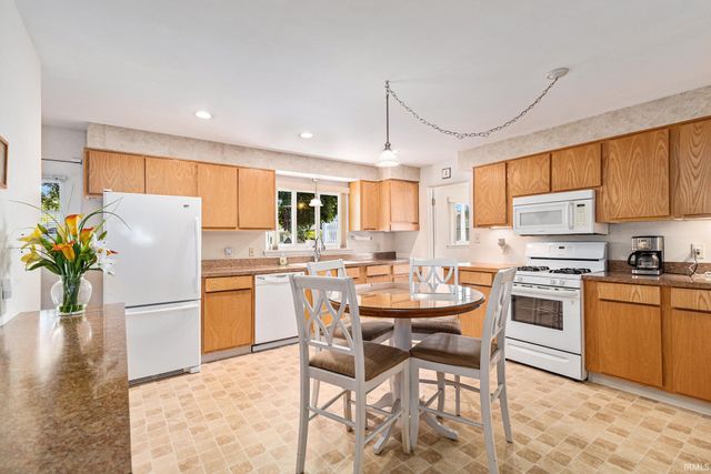 714 N Ironwood Drive, South Bend, IN 46615