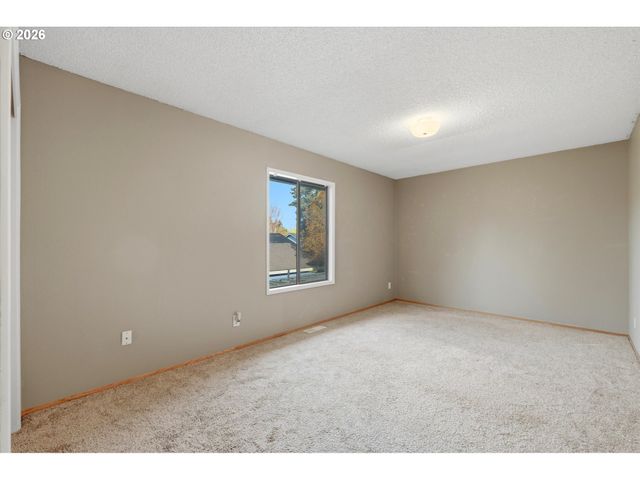 6811 Sw 170TH Ave, Beaverton, OR 97007