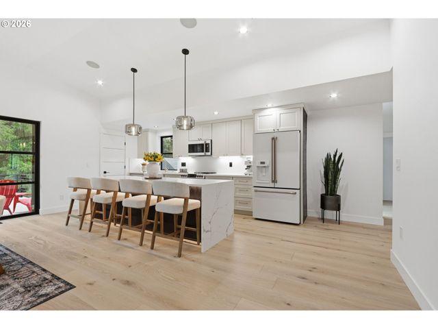 10000 Sw 25TH Ave, Portland, OR 97219