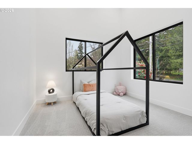 10000 Sw 25TH Ave, Portland, OR 97219