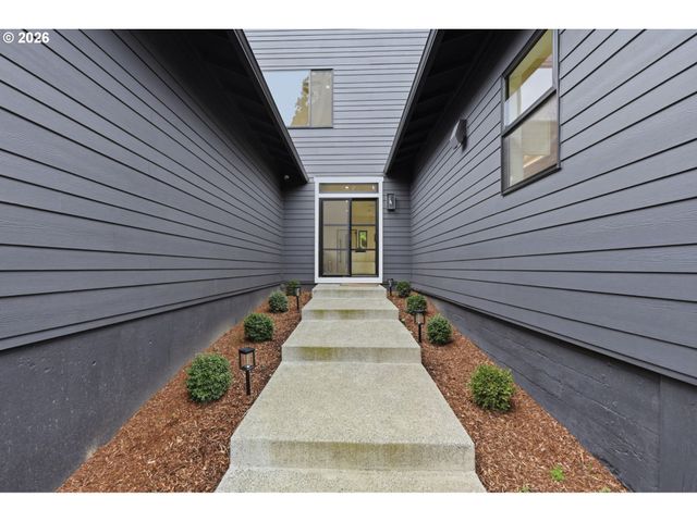 10000 Sw 25TH Ave, Portland, OR 97219
