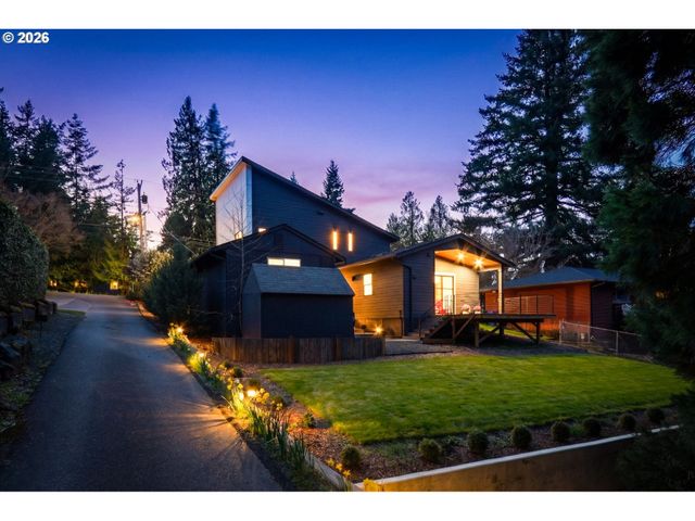 10000 Sw 25TH Ave, Portland, OR 97219