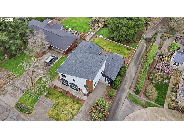 10000 Sw 25TH Ave, Portland, OR 97219