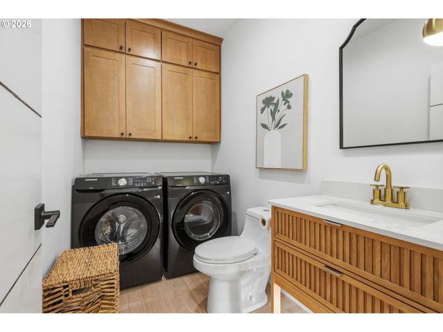 10000 Sw 25TH Ave, Portland, OR 97219