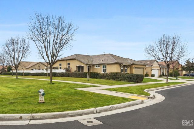 14505 Checkerbloom Drive, Bakersfield, CA 93314