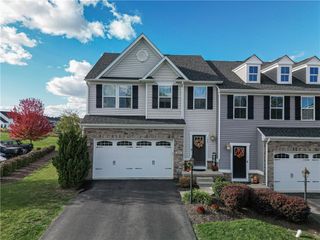 1407 Deer Creek Crossing Dr, Cecil, PA 15317