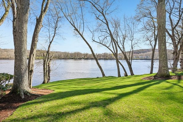 96 Margin St, Haverhill, MA 01832