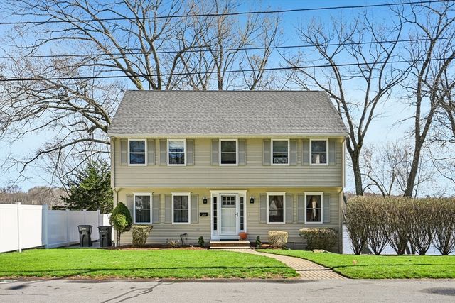 96 Margin St, Haverhill, MA 01832
