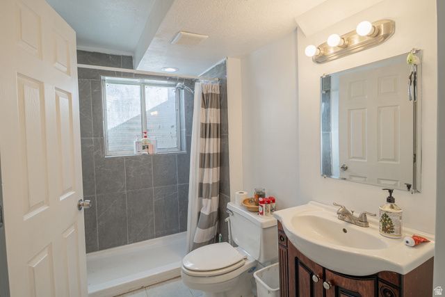 2883 W 4275 S, Roy, UT 84067