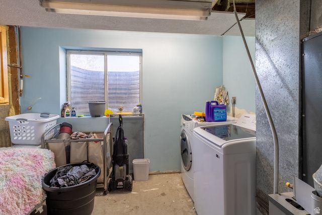 2883 W 4275 S, Roy, UT 84067