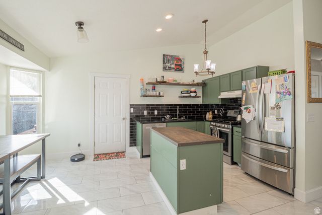 2883 W 4275 S, Roy, UT 84067