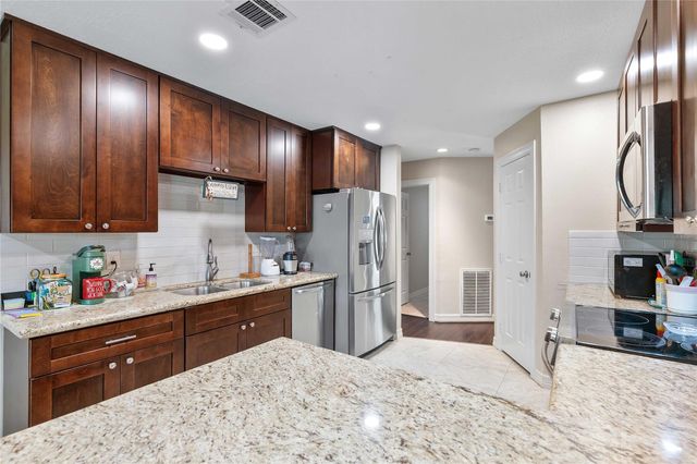 5302 Manor Oaks Drive, Houston, TX 77339