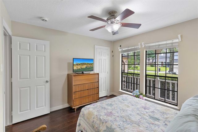 5302 Manor Oaks Drive, Houston, TX 77339