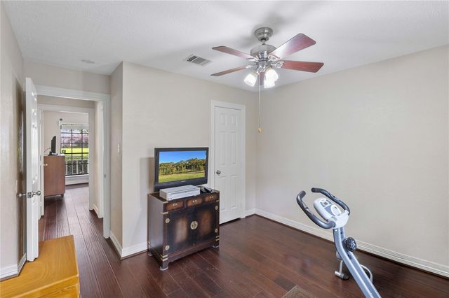 5302 Manor Oaks Drive, Houston, TX 77339