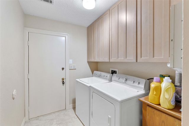 5302 Manor Oaks Drive, Houston, TX 77339