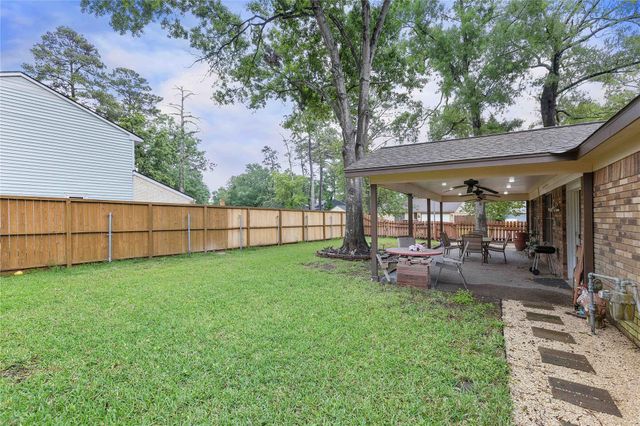 5302 Manor Oaks Drive, Houston, TX 77339