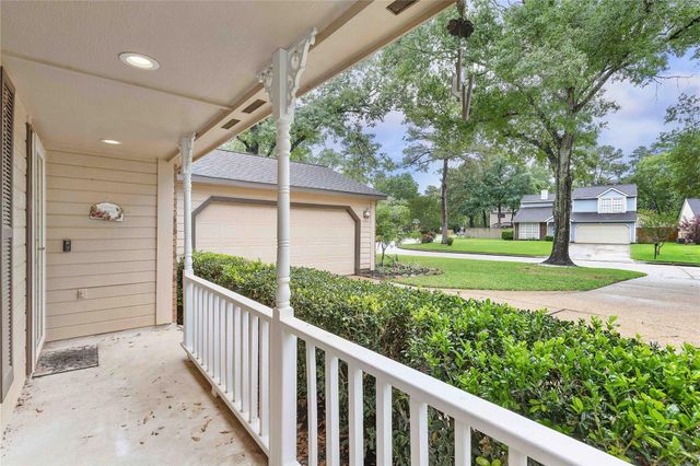 5302 Manor Oaks Drive, Houston, TX 77339