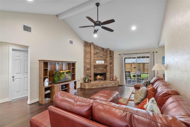 5302 Manor Oaks Drive, Houston, TX 77339