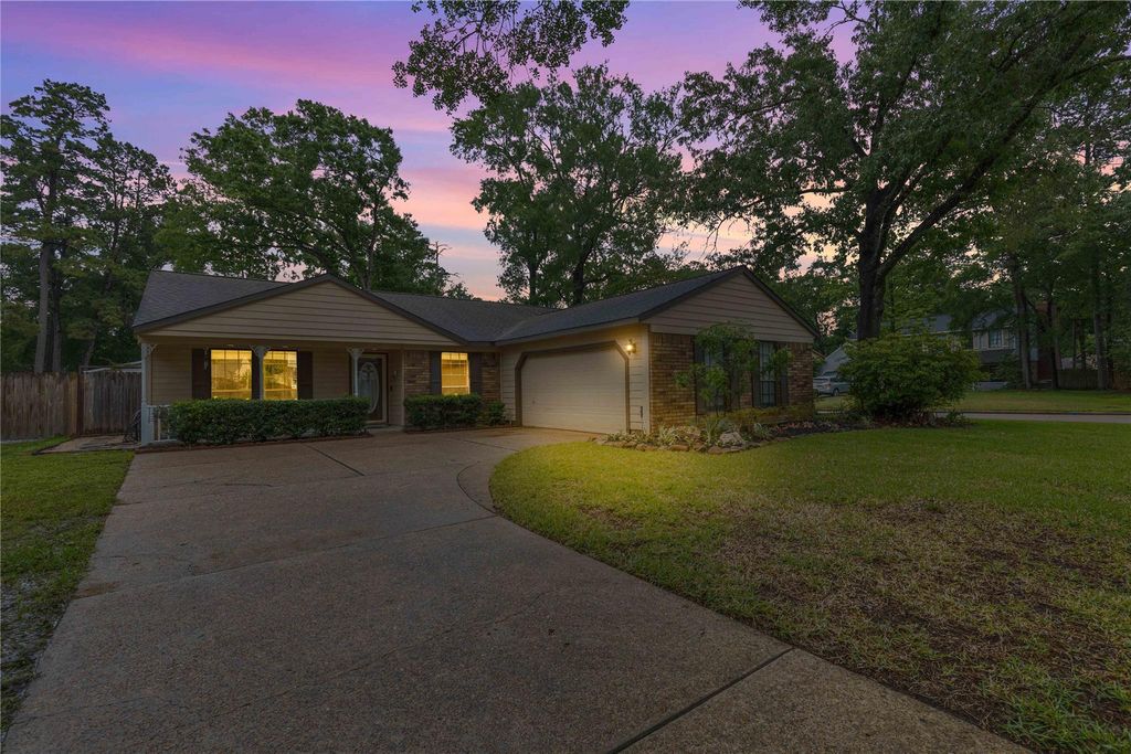 5302 Manor Oaks Drive, Houston, TX 77339