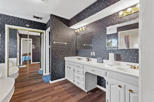 408 E Mulberry Street, Leonard, TX 75452