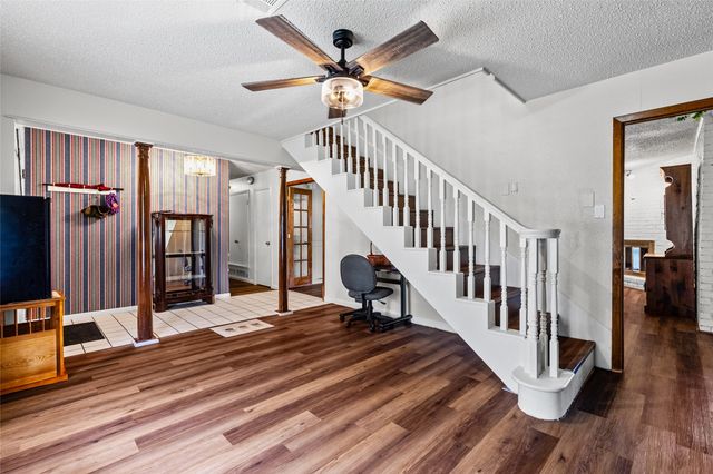 408 E Mulberry Street, Leonard, TX 75452